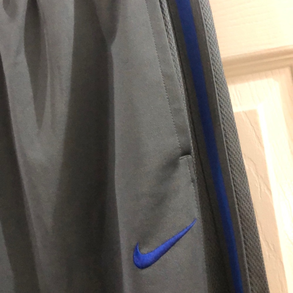 Nike Drawstring Sweatpants - Picture 3 of 6